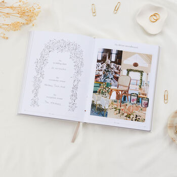Love – The Wedding Planner For All Couples Ivory, 9 of 12