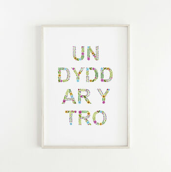 Un Dydd Ar Y Tro Unframed Welsh Print, 3 of 3