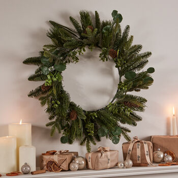 Evergreen Winter Pinecone Wreath, 3 of 4