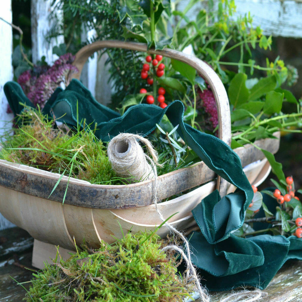 Image of Traditional Festive Wreath Making Kit