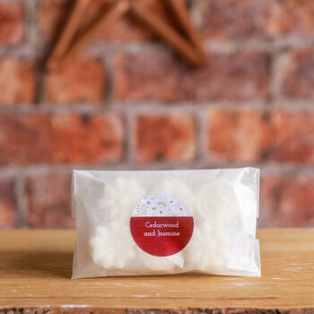 Pink Hearts Wax Melt Burner And Soy Wax Melts, 2 of 3