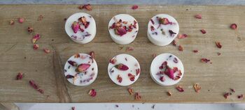 Oriental Rose And Oud Botanical Wax Melts, 4 of 6