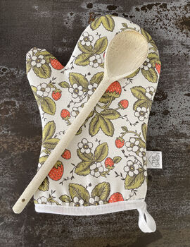 Strawberry Cotton Linen Double Oven Gloves, 2 of 3