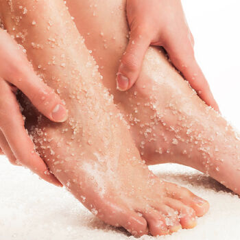 Relaxing Magnesium Flakes And Epsom Salts Bath Soak, 4 of 9