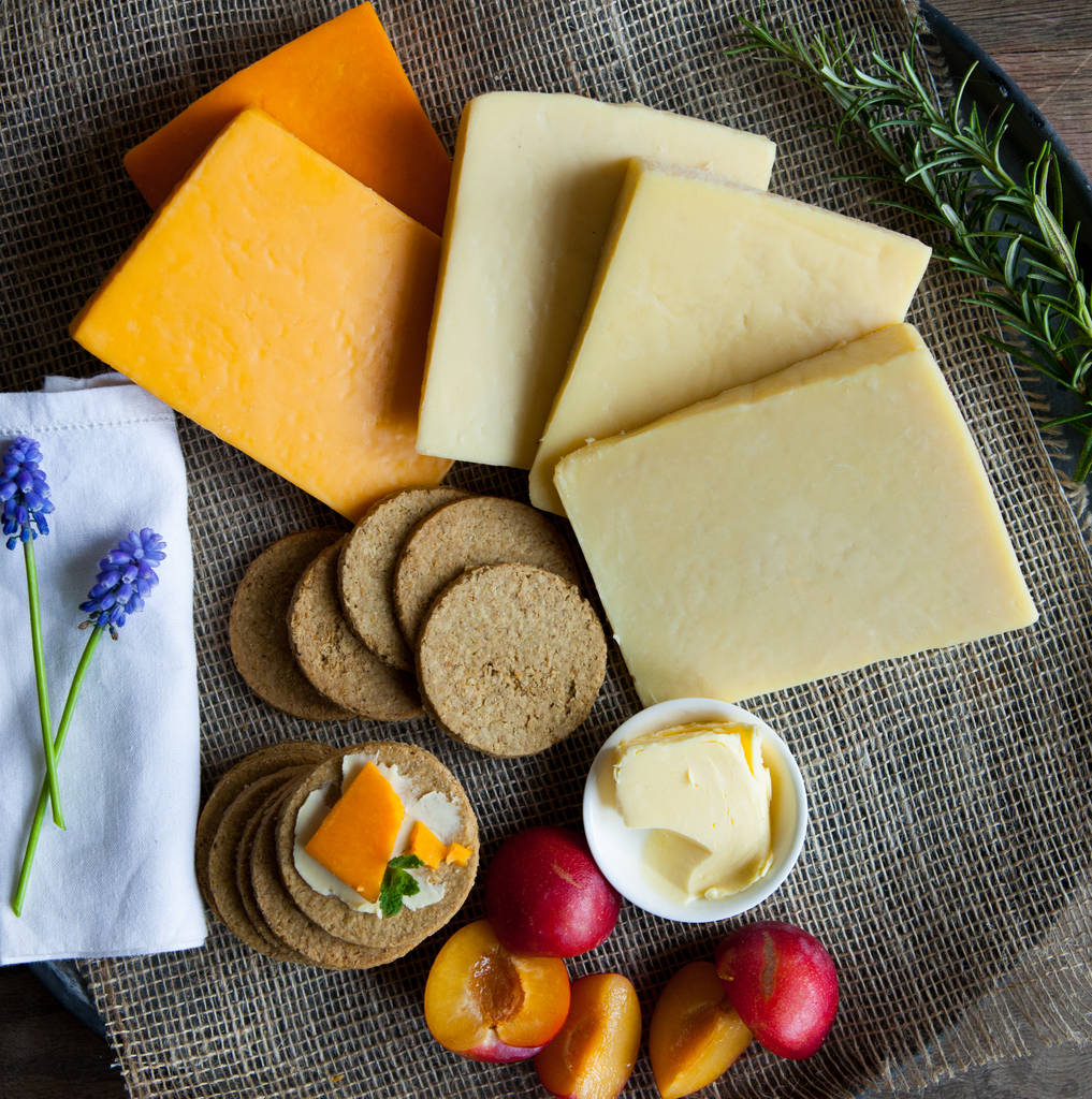 finest-hard-cheese-selection-by-cows-and-co-notonthehighstreet