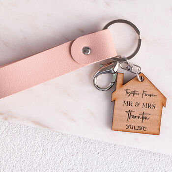 Personalised Mr And Mrs Newlywed Home Keyring Gift Set, 3 of 8
