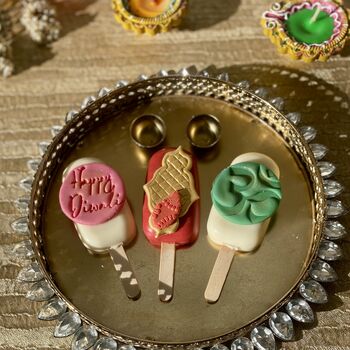 Personalised Diwali Trio Of Cakesicle Gift, 12 of 12