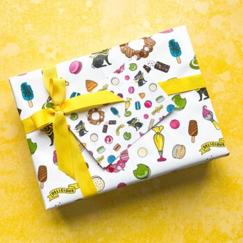 Gourmet Christmas Macaron Selection Box, 8 of 8