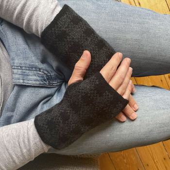 Mens Checked Knitted Lambswool Fingerless Mittens, 3 of 5