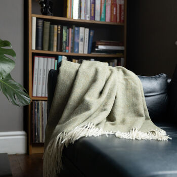Luxury 100% Shetland Wool Herringbone Blanket Green, 3 of 3