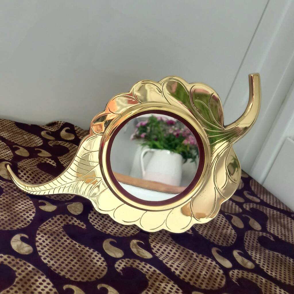 Aranmula Kannadi Mirror Aalila With Brass Frame By Mytri Designs ...