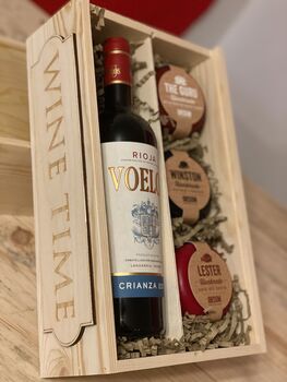 Personalised Rioja And Cheese Wooden Hamper, 3 of 4