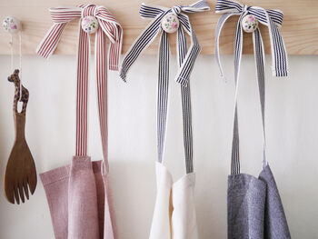 Personalised Cotton Apron, Christmas Gift For Mums, 4 of 9