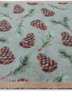 Hug Rug Pinecones, 3 of 4