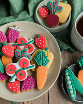 Personalised Jar Of Gardeners Fruit And Vegetable Biscuits, 5 of 8