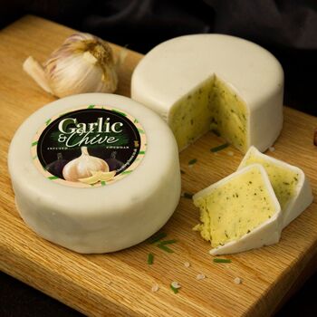 Garlic And Chive Cheese Truckle 200g, 2 of 3