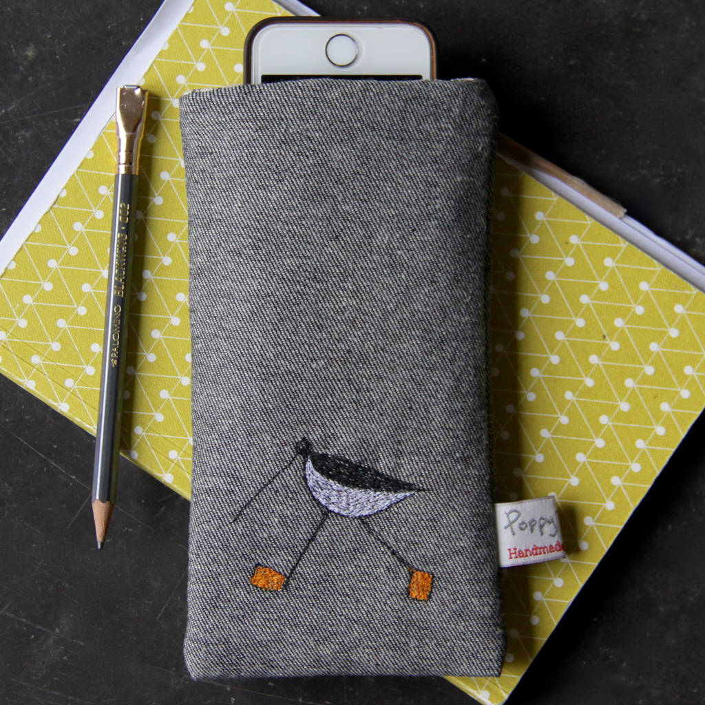 Oyster Catcher Gadget Phone Case, 1 of 2