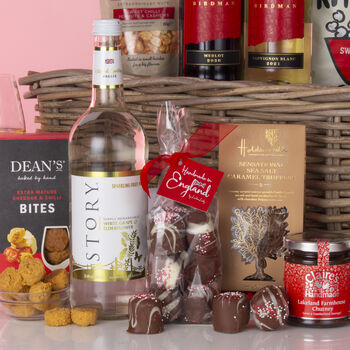 The Extravagance Gift Hamper, 2 of 3