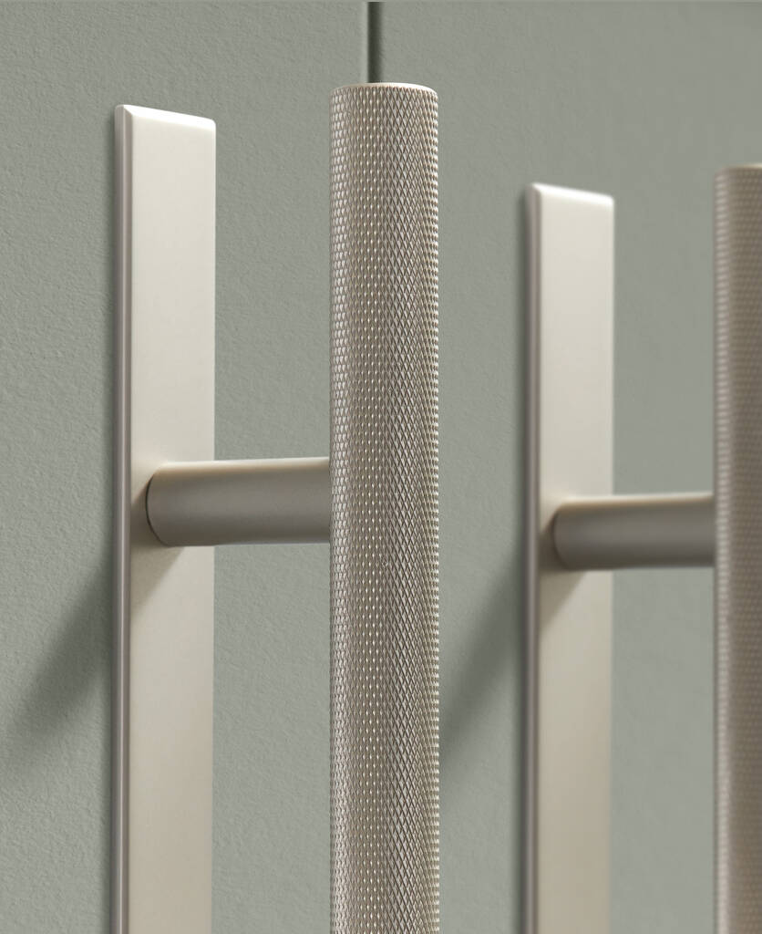 Chunky Skyscraper Knurled Handle With Plate By Dowsing & Reynolds