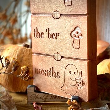 Autumn Gift | Autumn Book Wax Melt Bar | Cinnamon Bun | 'The Ber Months', 2 of 4