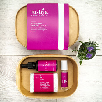 Soothing Aromatherapy Wellness Gift Set For Her, 2 of 5