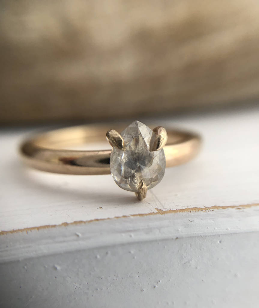 versace ring lion