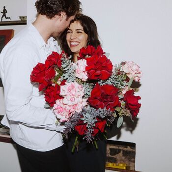 Modern Roses Bouquet, 3 of 3