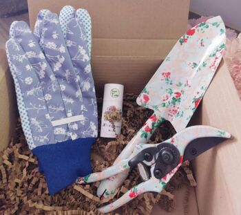 Wildflower And Rose Floral Gift Set, 5 of 8
