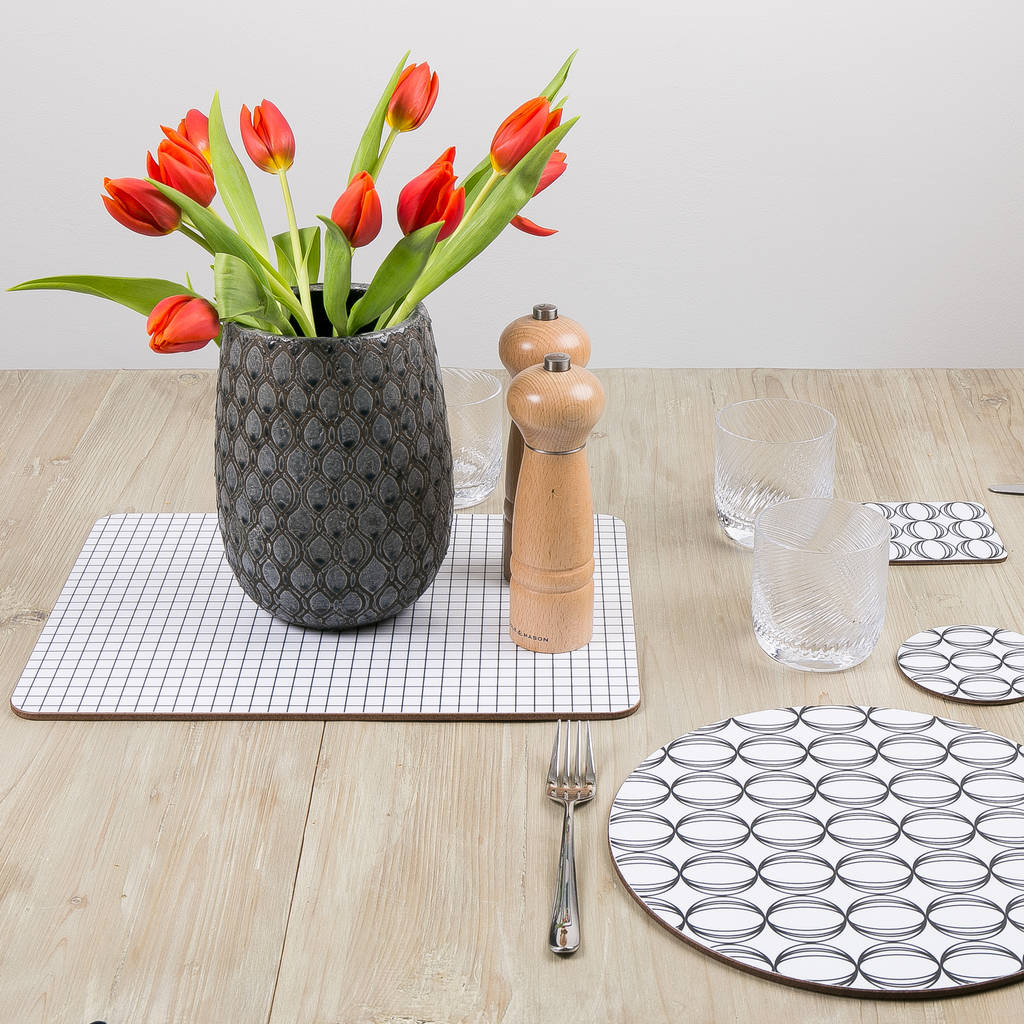 oval design round placemat set by maik