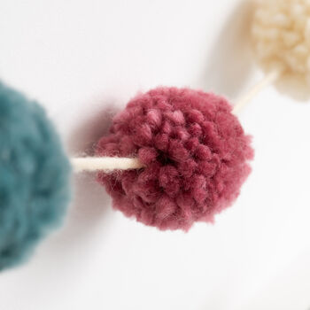 Learn To Make A Pompom Box, 6 of 11