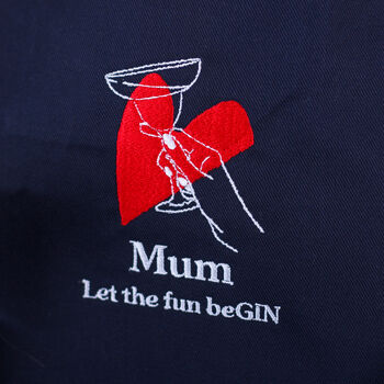 Personalised Mums Gin Love Heart Apron Gift For Her, 2 of 2