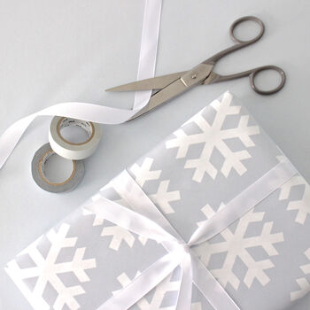 Snowflake Christmas Wrapping Paper Set, 3 of 7