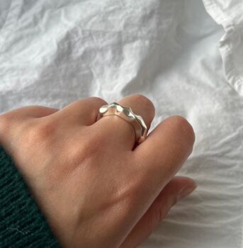 The Crinkle Ring, 4 of 7