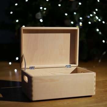 Personalised Christmas Eve Box With Robin Design, 3 of 4