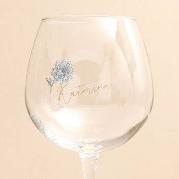 Personalised Gold Name And Birth Flower Gin Glass, 3 of 4