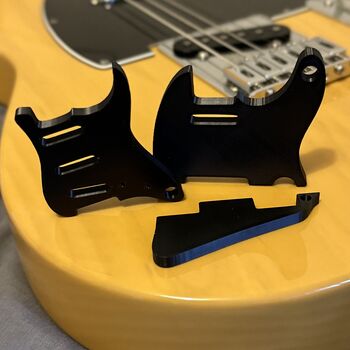 Guitar Scratchplate Keyring, 2 of 9