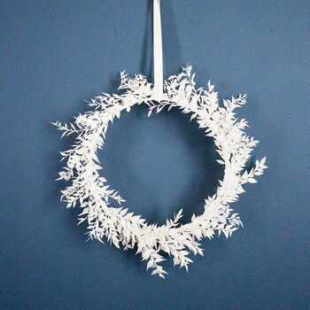 'Selene' White Door Wreath, 3 of 8