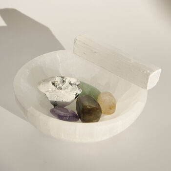 New Beginnings Crystal Wellbeing Kit For Inspiration, 4 of 5