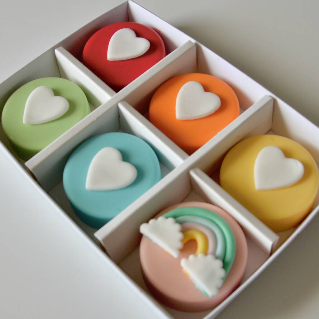 Pride/Lgbtq Chocolate Coated Oreo Gift By La di da Sweet Treats