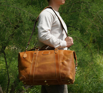 Classic Traveller Genuine Leather Holdall, 2 of 8