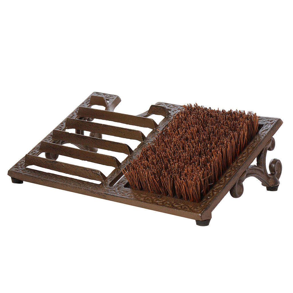 boot puller and brush