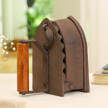 Antique Style Cast Iron Trinket Box, 3 of 4