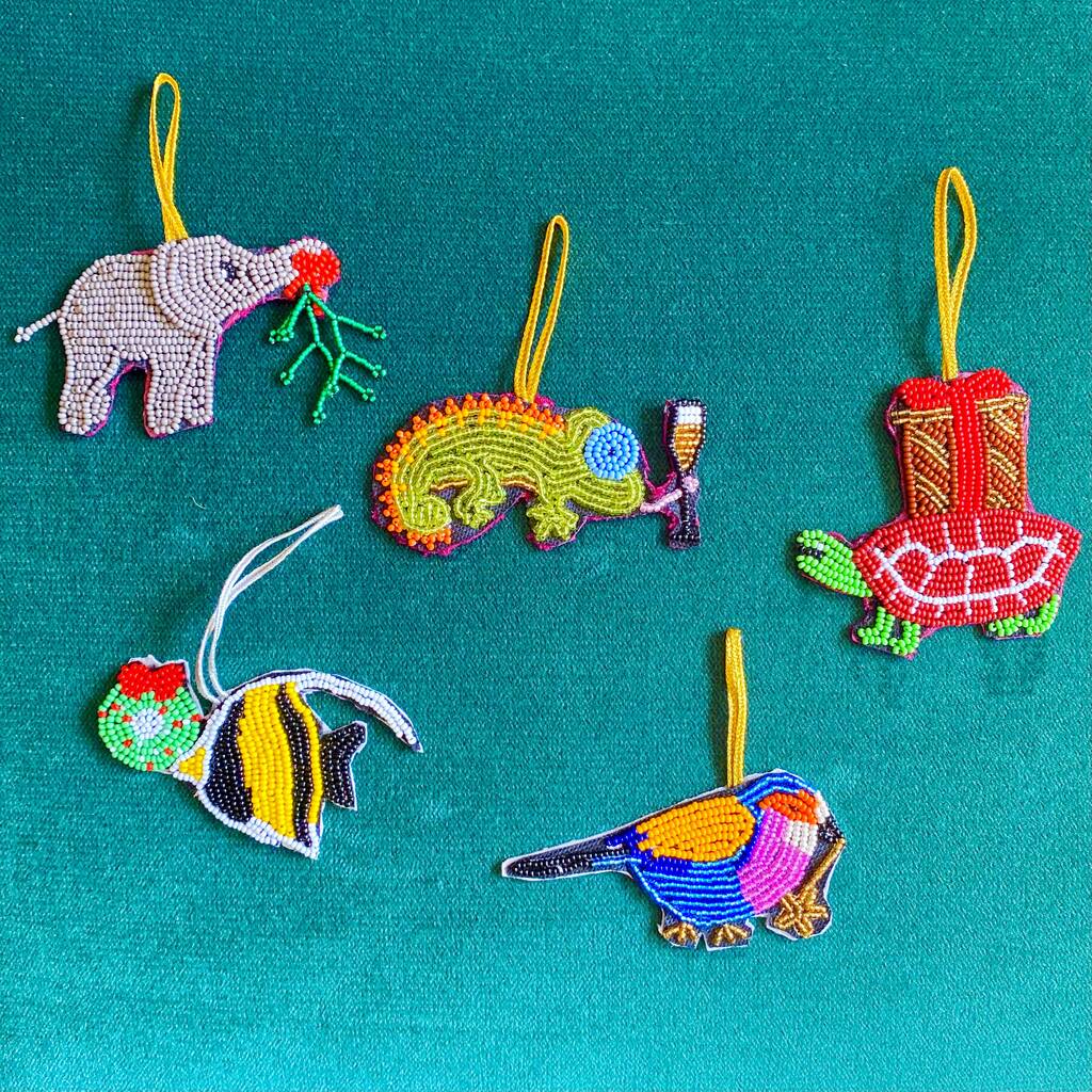 handmade-african-christmas-decorations-fun-animals-by-mama-christmas