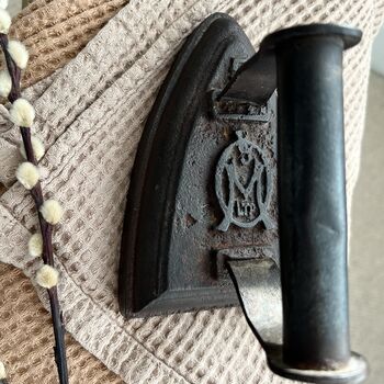 Antique Cast Iron ‘Sad Iron’ No. Five Ornament, 2 of 5