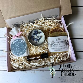 Xmas Present Pamper Beauty Gift Box For Her, 5 of 11