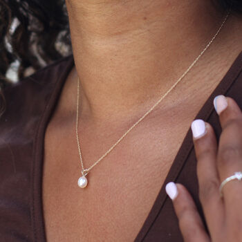 9 Ct Gold And Cultured Pearl Necklace, 2 of 3