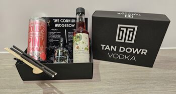 The Cornish Hedgerow Cocktail Kit, 2 of 4