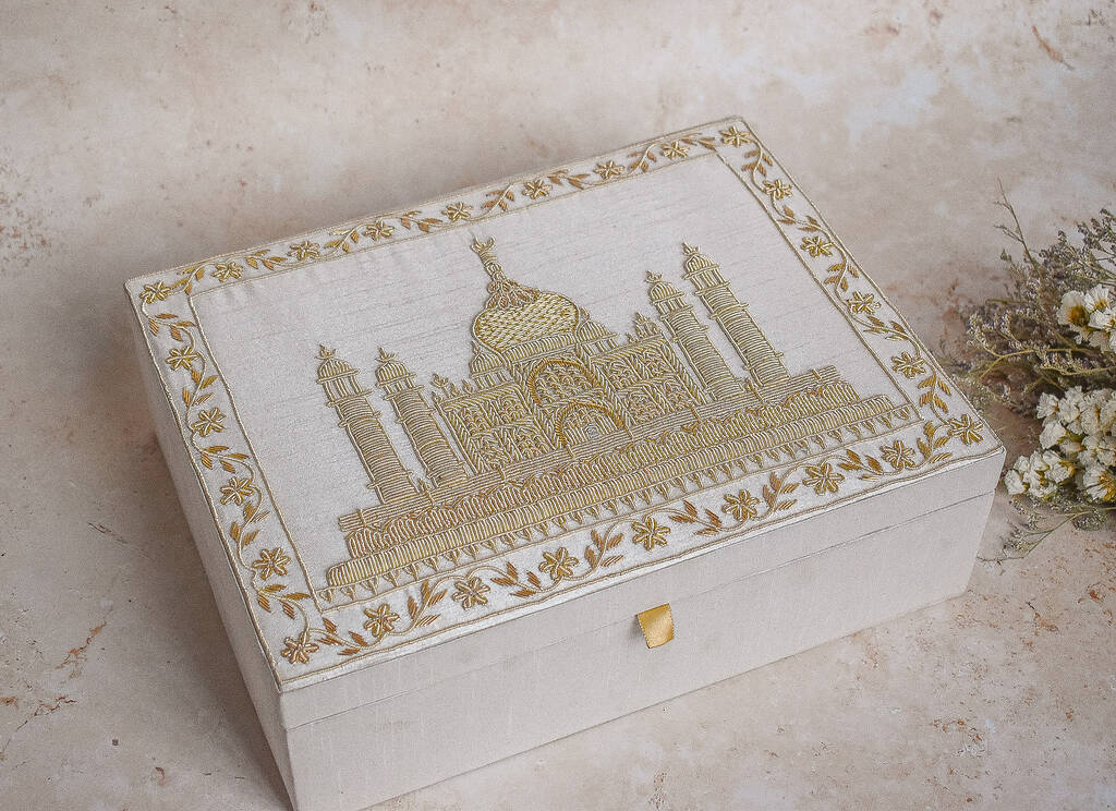 Taj Mahal Trousseau Box- White – Noor Zaara