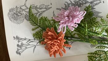 Chrysanthemum Beaded Flower Craft Kit, 2 of 4