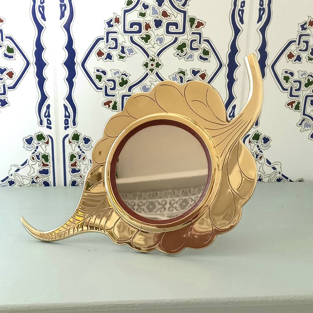 Aranmula Kannadi Mirror Aalila With Brass Frame By Mytri Designs ...